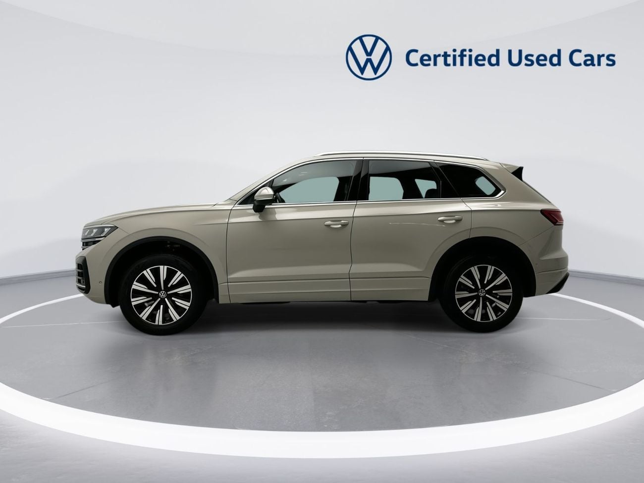 Volkswagen Touareg ELEGANCE Touareg Elegance 3L | Ex-Demo | Tirano19" Package | Luxury 4MOTION SUV | IQ.LIGHT HD Matrix | Varenn