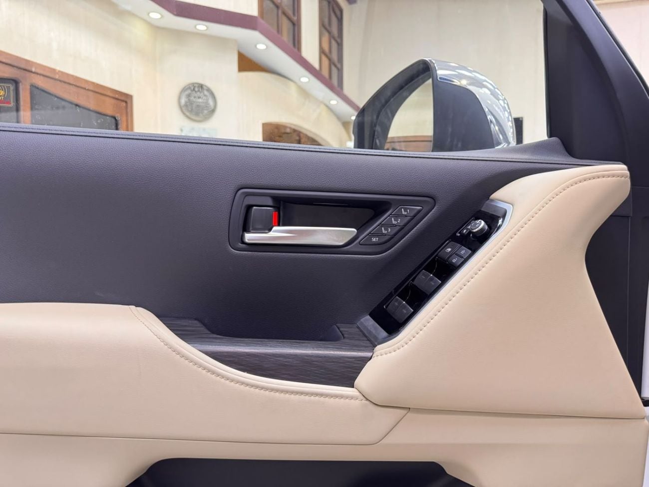 Toyota Land Cruiser VXR