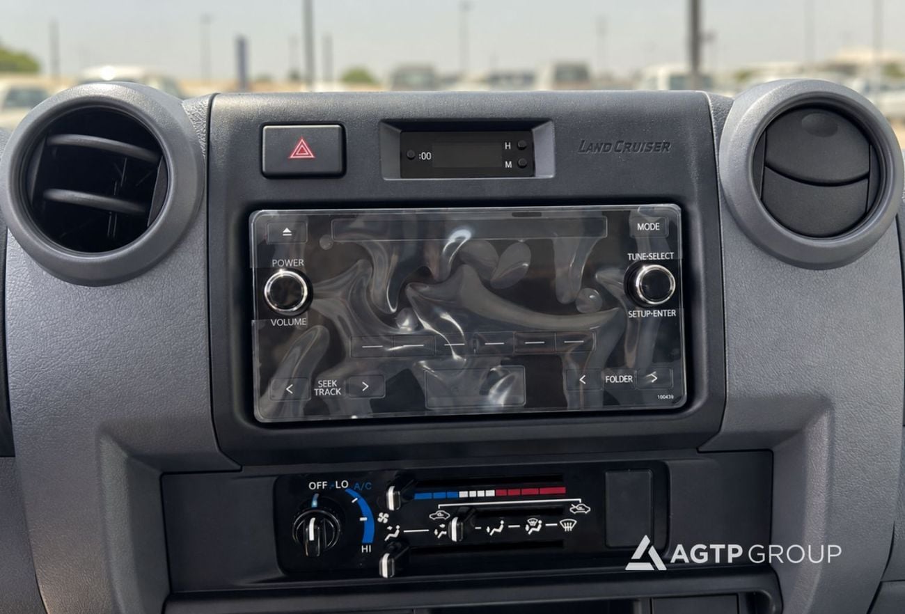 تويوتا لاند كروزر 70 Double Cab 4.2L ديزل | دفع رباعي | ناقل حركة يدوي | كابينة مزدوجة | 2026 | تصدير إلى أفريقيا