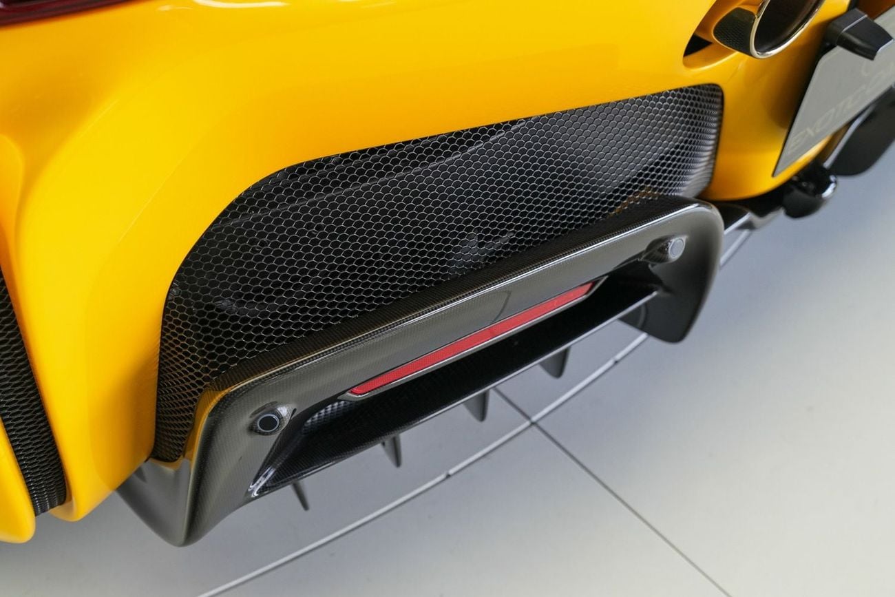 Ferrari SF90 STRADALE ASSETTO FIORANO