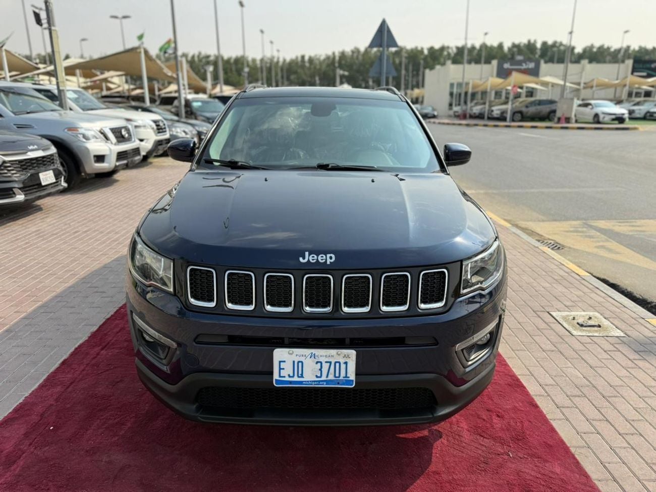 جيب كومباس LIMITED 2.4L (172 HP)