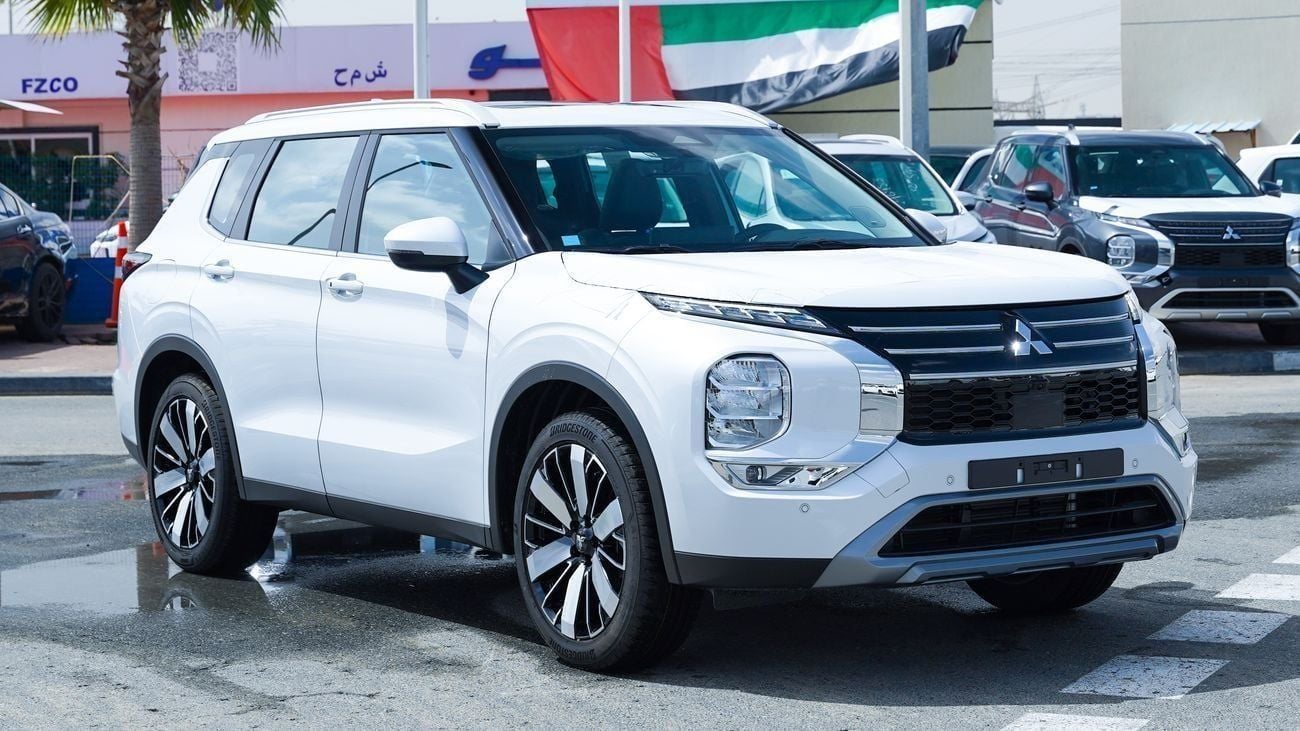 ميتسوبيشي آوتلاندر HIGHLINE ميتسوبيشي أوتلاندر هايب لاين 2026 (G06) – جديد كليًا 2.5 لتر | SUV بـ 7 مقاعد | مواصفات ال