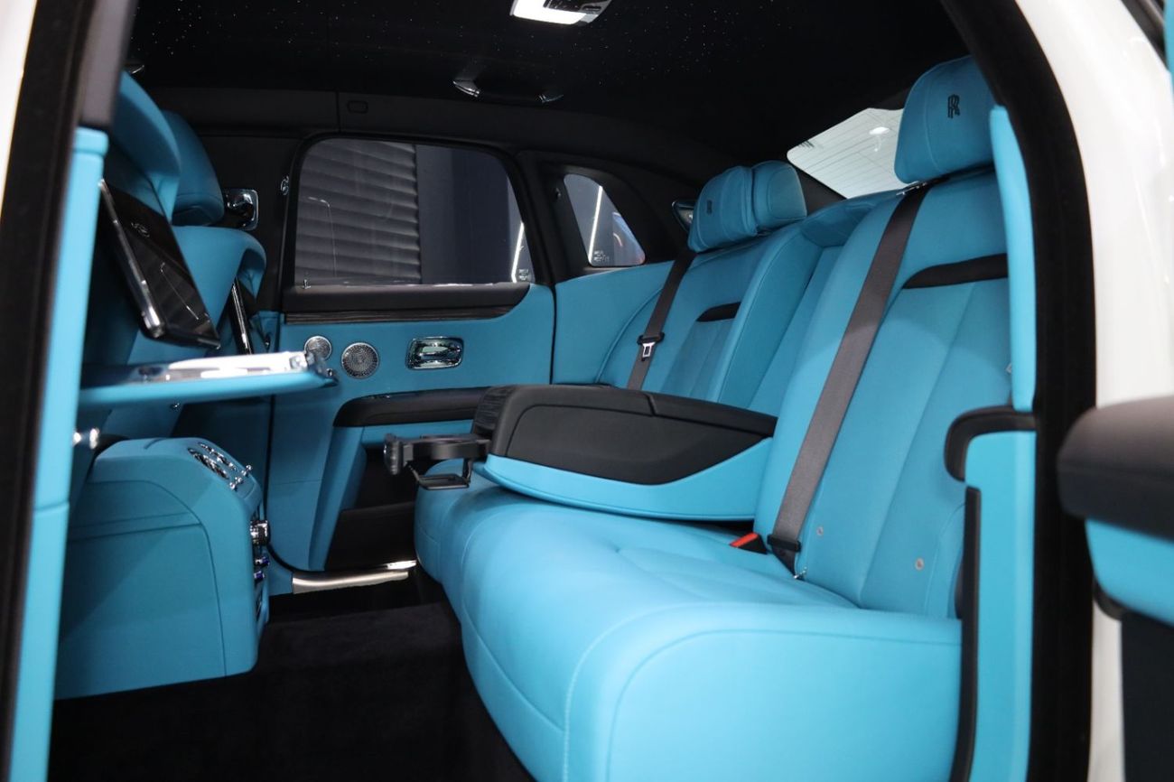 Rolls Royce Ghost STANDARD Rear Screens, Bespoke Audio, Illuminated Fascia, Dealer Warr + Serv!!