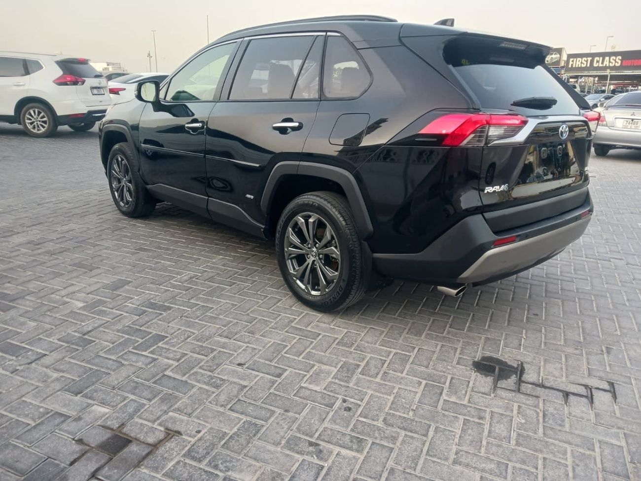 Toyota RAV4 LTD HEV 2024