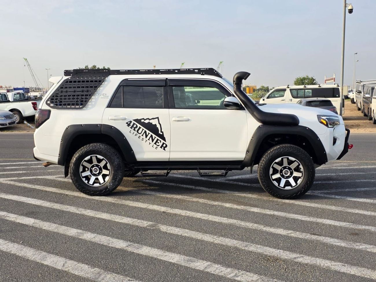 Toyota 4Runner LIMITED 4x4, Push button, leather seats and off road kits