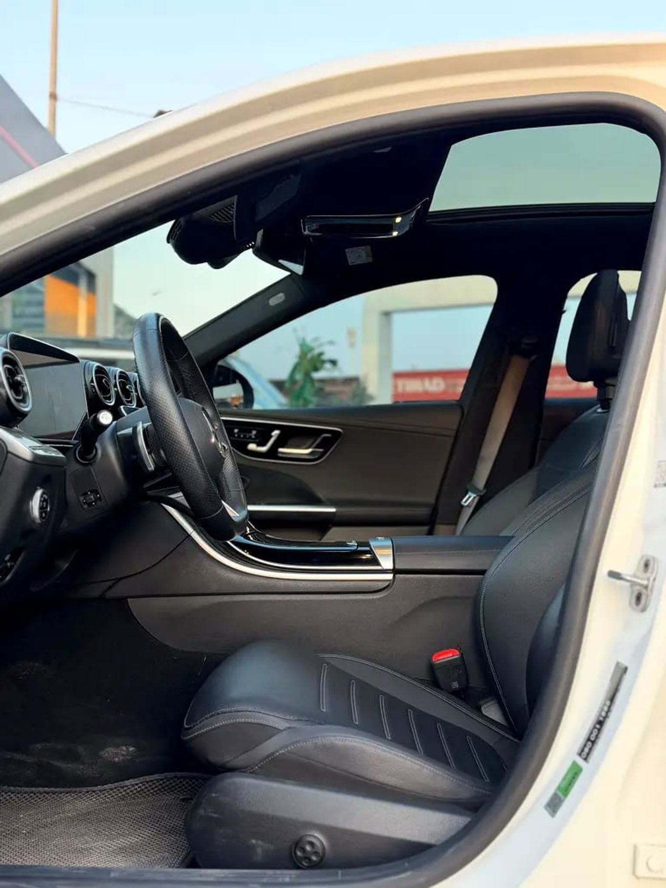 مرسيدس بنز C 200 C200 - Korean Specs - In Excellent Condition