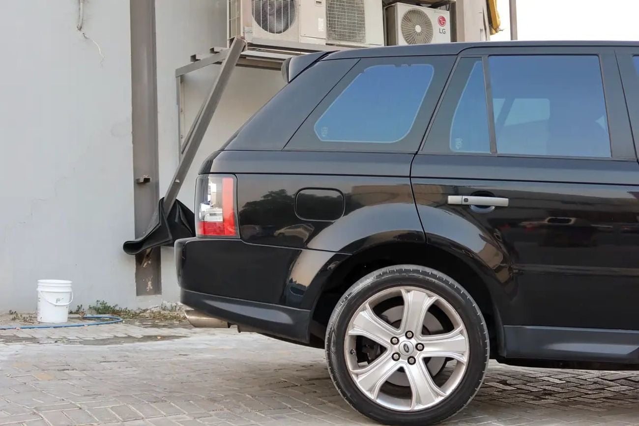 Land Rover Range Rover Sport Pristine HSE Supercharged | GCC Specs