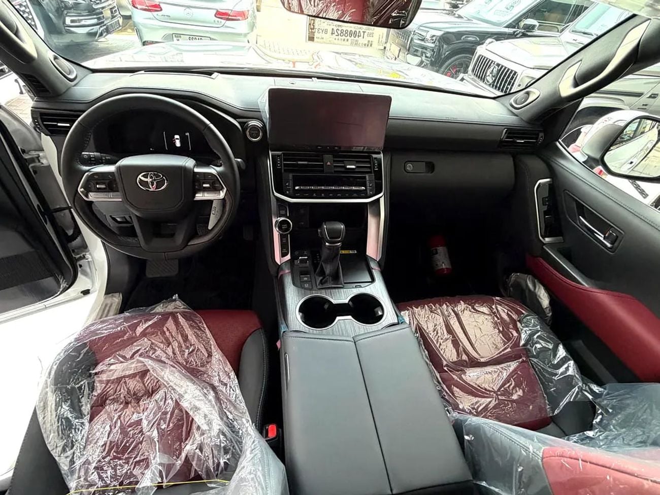 Toyota Land Cruiser VXR GCC Specs