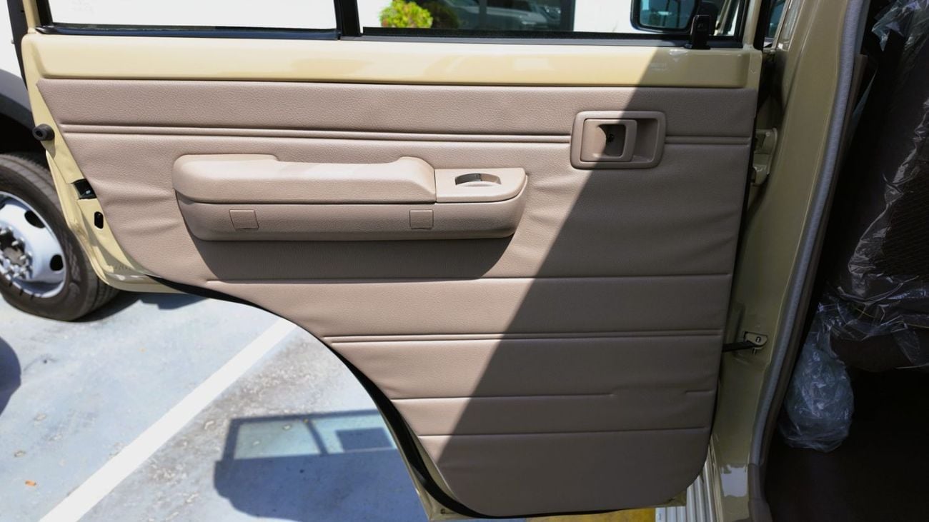 Toyota Land Cruiser Pickup 70 LC79 Double Cab 4.0L 2026