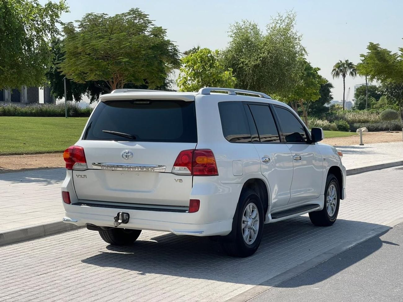 تويوتا لاند كروزر VXR