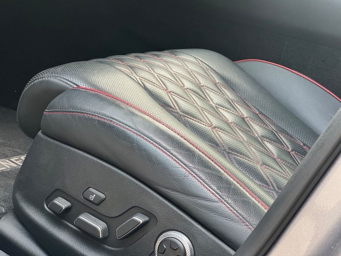 Genesis G80 ROYAL