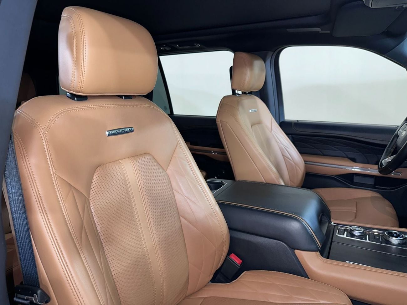Ford Expedition PLATINUM XP-PN222/AL TAYER MOTORS/ AL QOUZ SHOWROOM