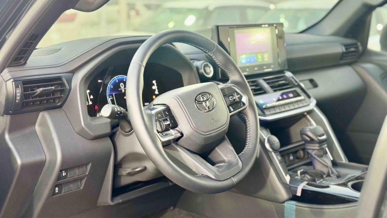 Toyota Land Cruiser GXR BASIC BLACK INTERIOR 2025