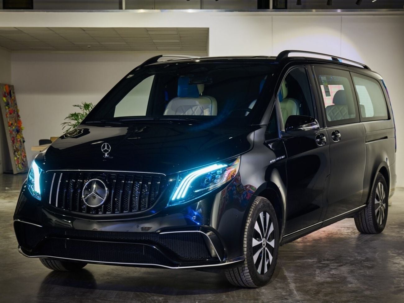 مرسيدس بنز V 300 AVANTGARDE