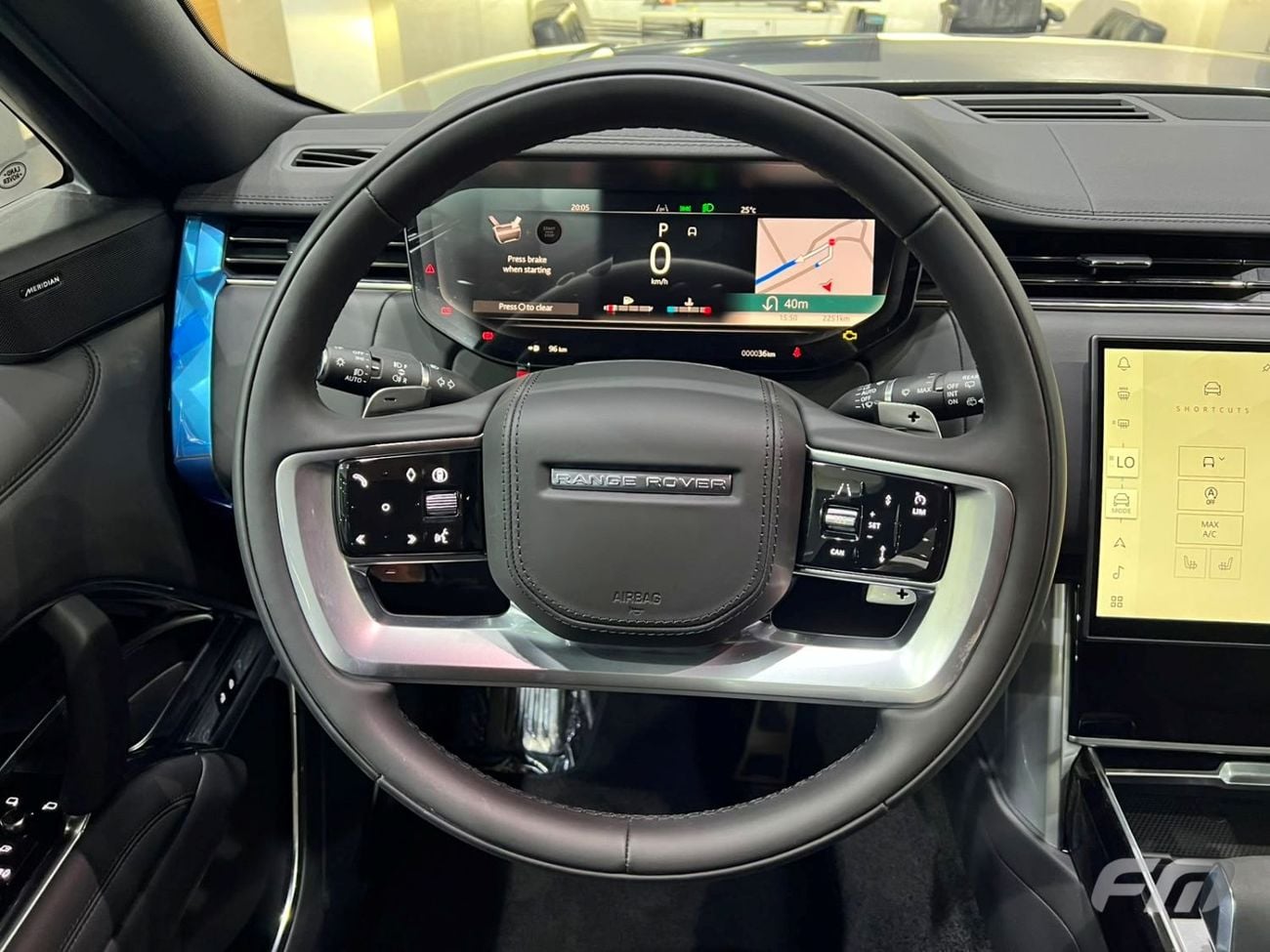 Land Rover Range Rover SE P400