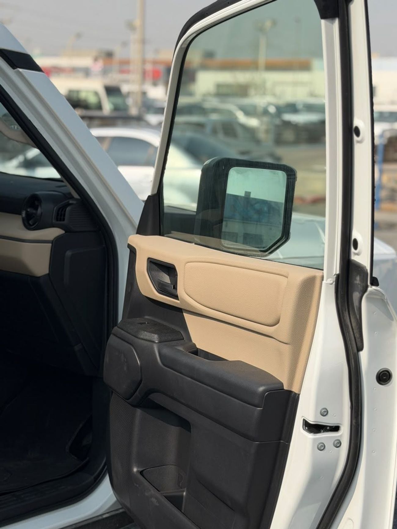 Toyota Prado 2.8L DIESEL HIGH OPTION
