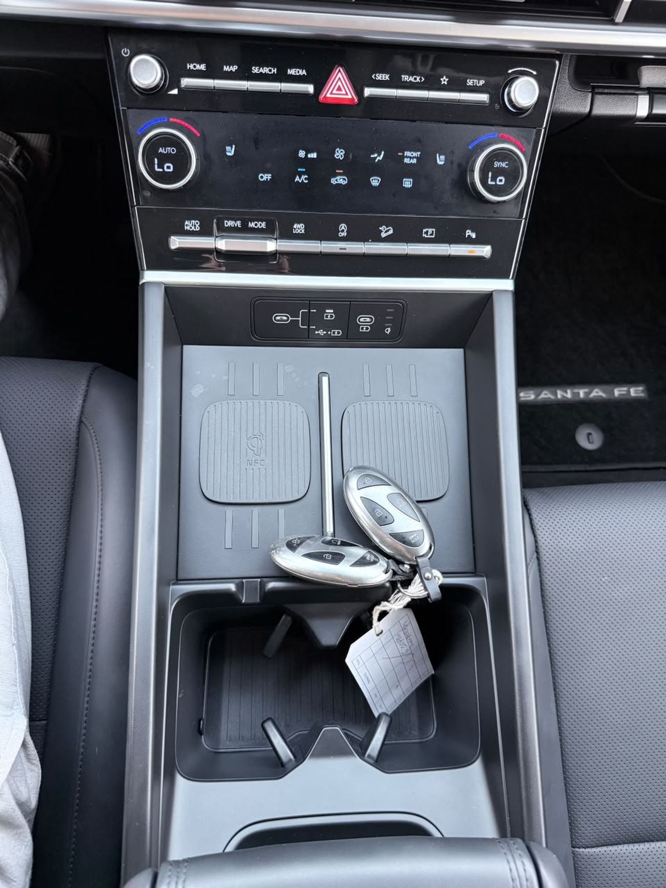 Hyundai Santa Fe SMART PLUS XRT 2.5L Full option sunroof