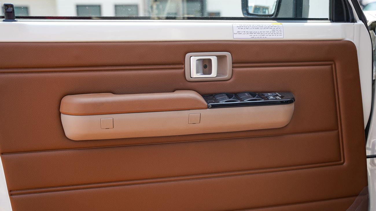 Toyota Land Cruiser Pickup 70