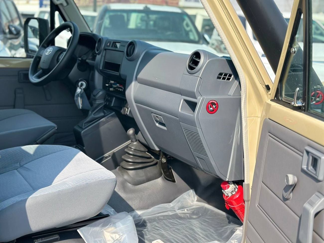 Toyota Land Cruiser 70 LC 78 HARDTOP 4.0L AT