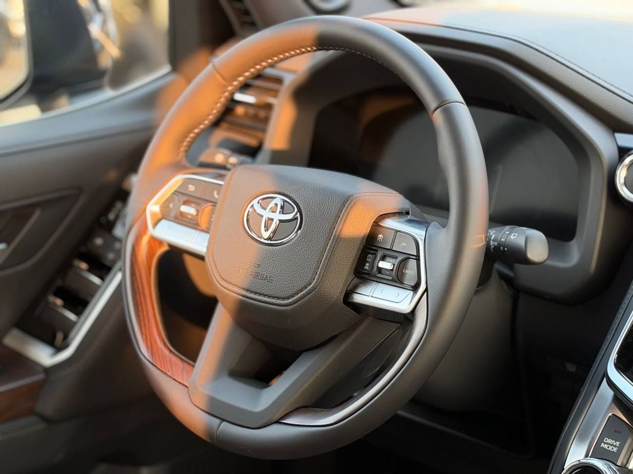 Toyota Land Cruiser VX