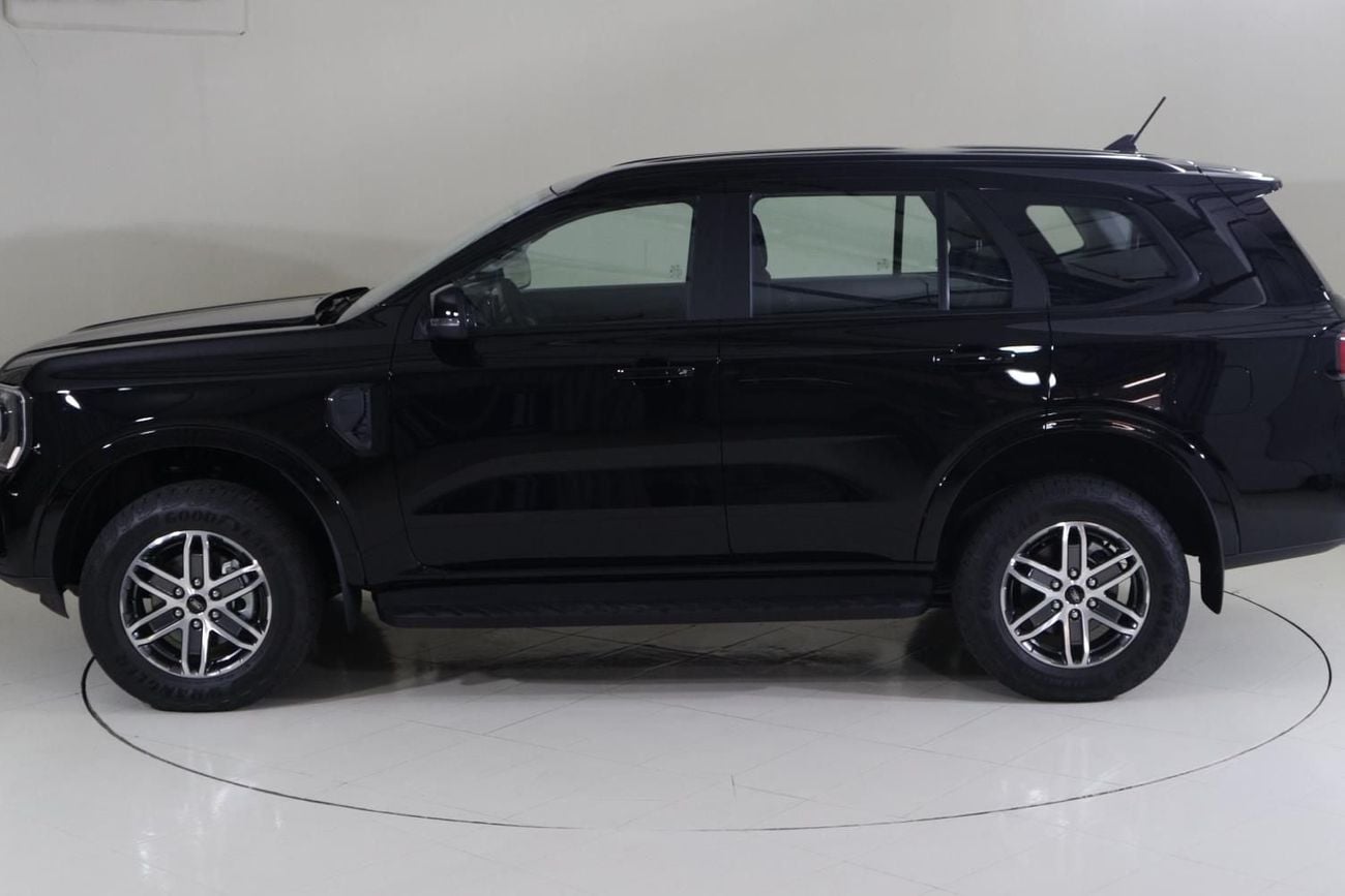 Ford Everest XLS EVR225/AL TAYER MOTORS/ AL QOUZ SHOWROOM