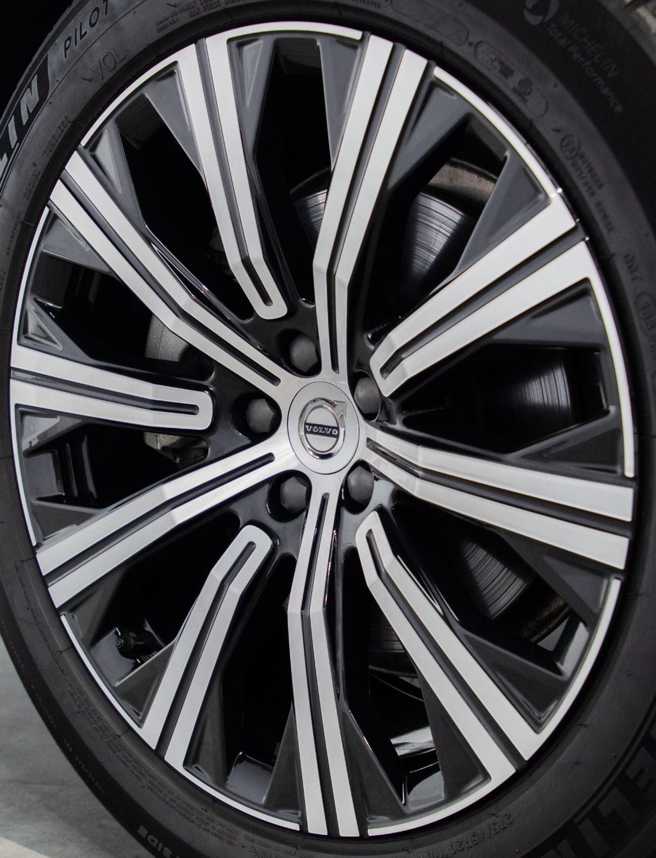 فولفو XC 90 ألتيميت برايت