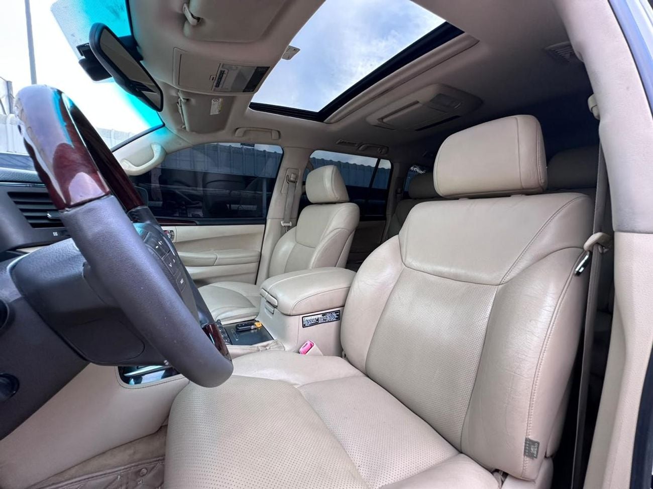 Lexus LX570 NAVIGATION SPORT