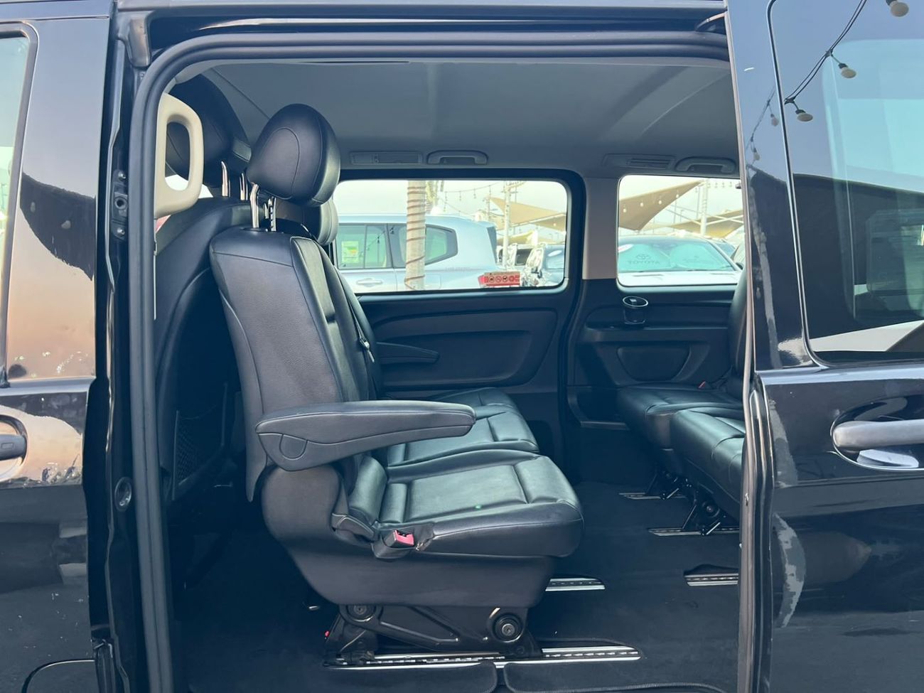 مرسيدس بنز فيتو TOURER 121 2020.ENGINE 2.0L/V4.