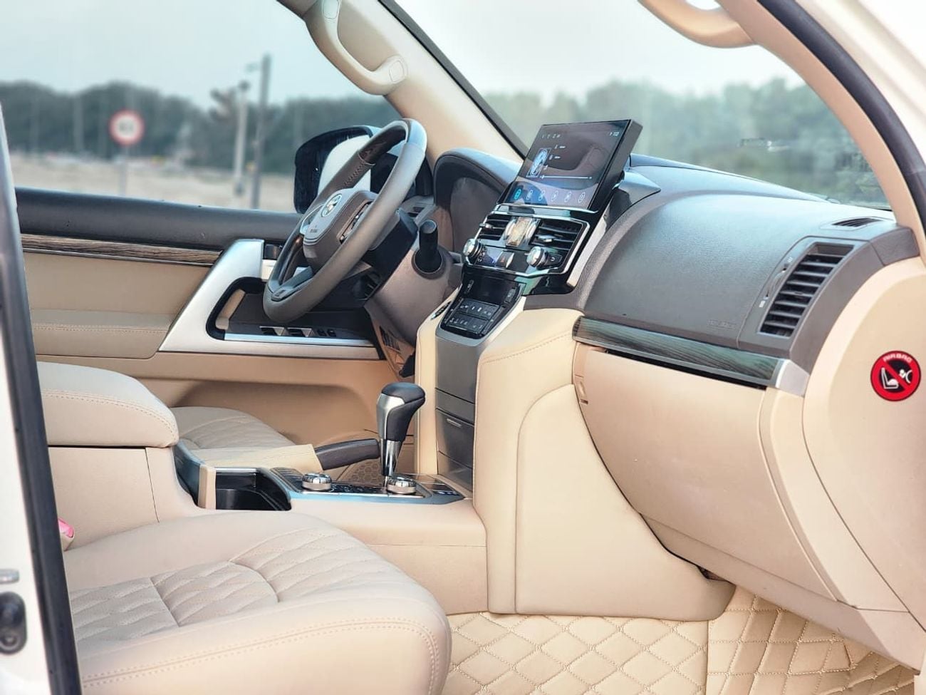 Toyota Land Cruiser GXR V6 MODEL 2014 UPGRADE 2024