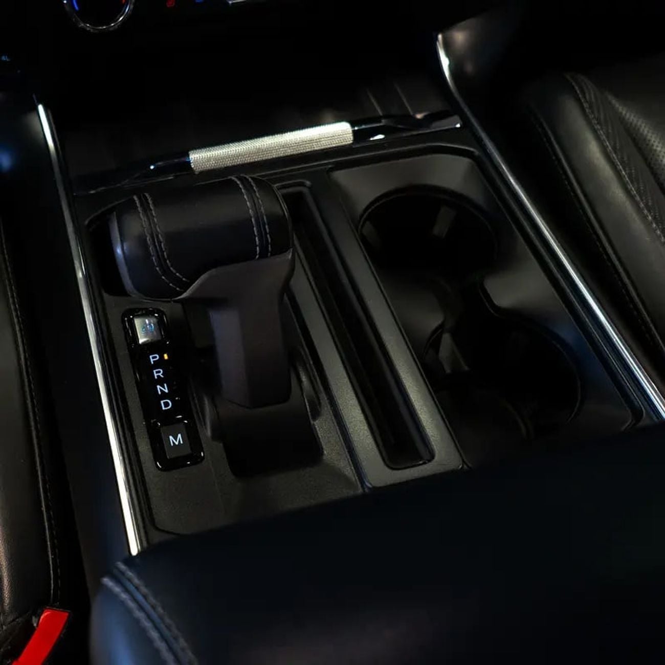 Ford F-150 RAPTOR CREW CAB LUX AED 4,407 pm • 0% Downpayment • Agency Warranty And Service Packa