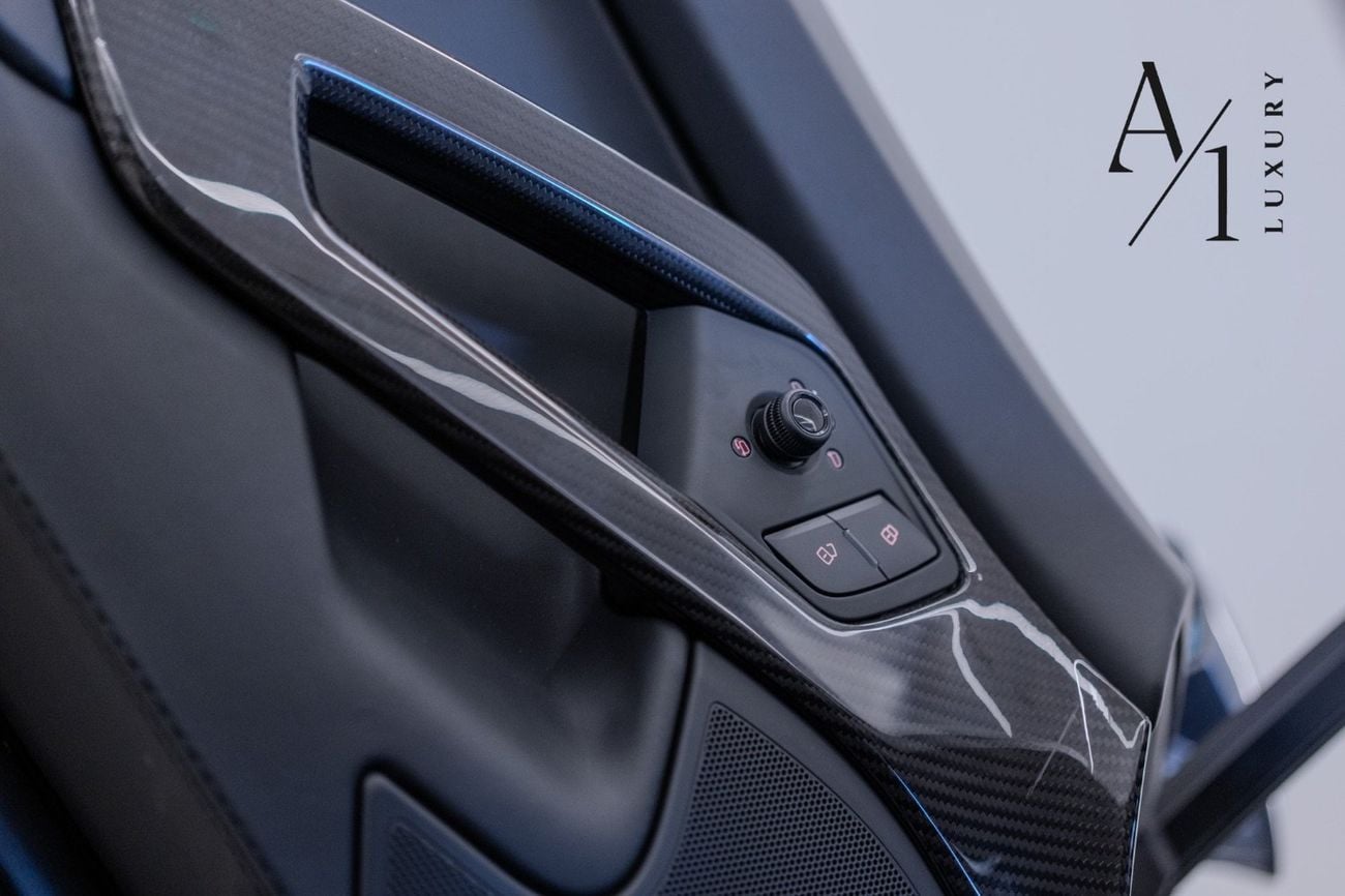 لامبورغيني أفينتادور S 2018, Immaculate Condition, Carbon Fibre Package, Japanese Spec