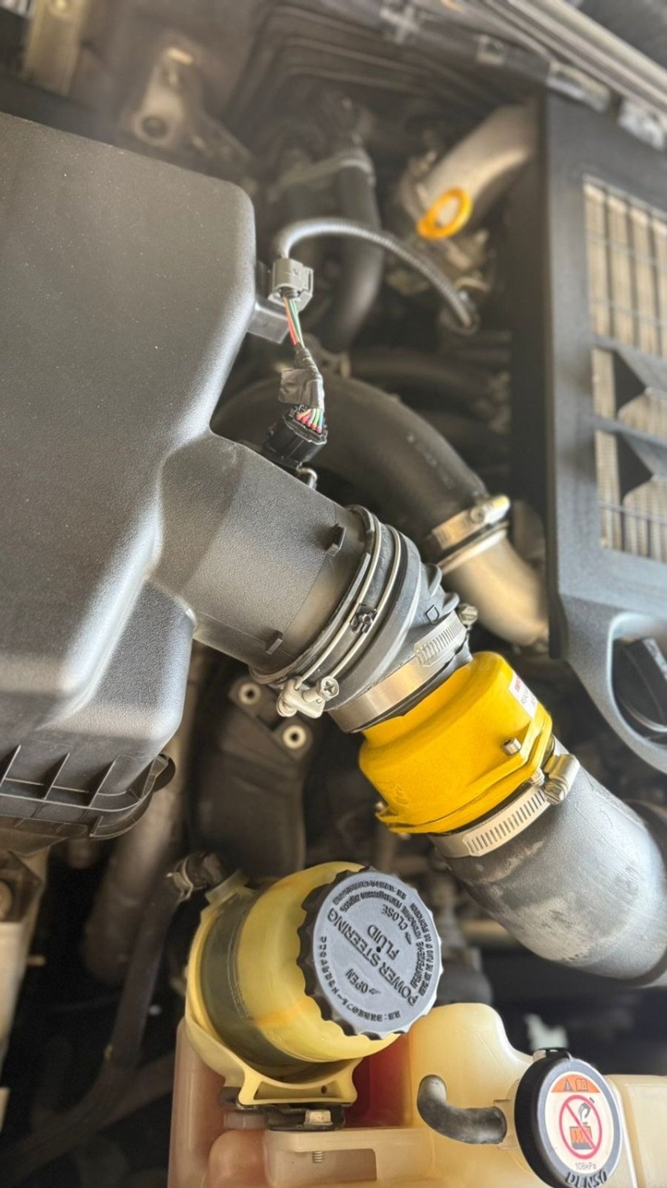 تويوتا لاند كروزر GXR DIESEL V8 LHD