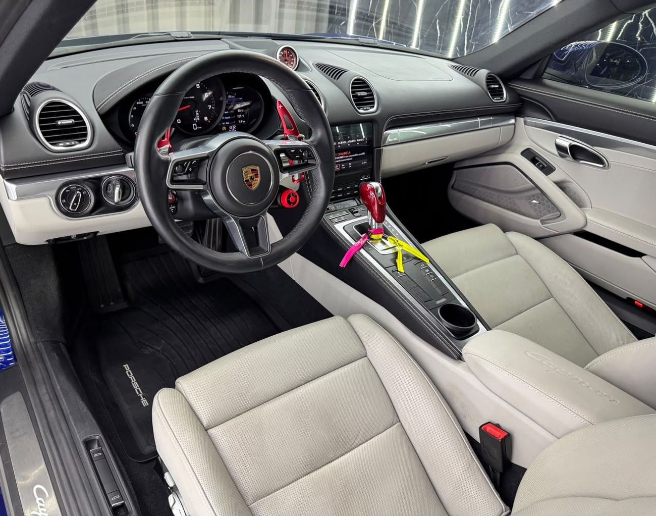 Porsche 718 Cayman Style Edition
