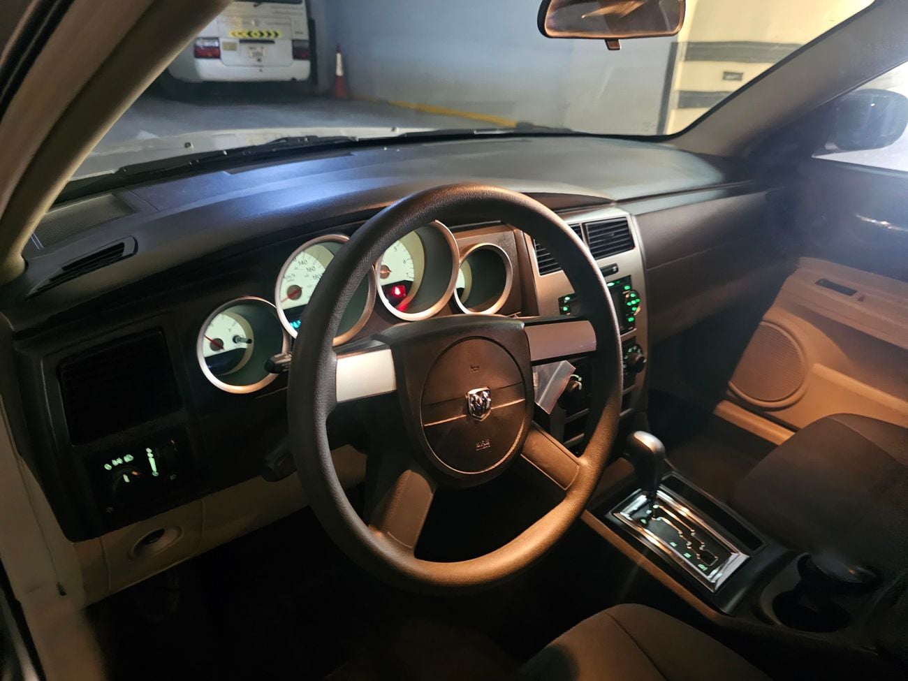 Dodge Charger SXT TOP SUN ROOF NAV DVD