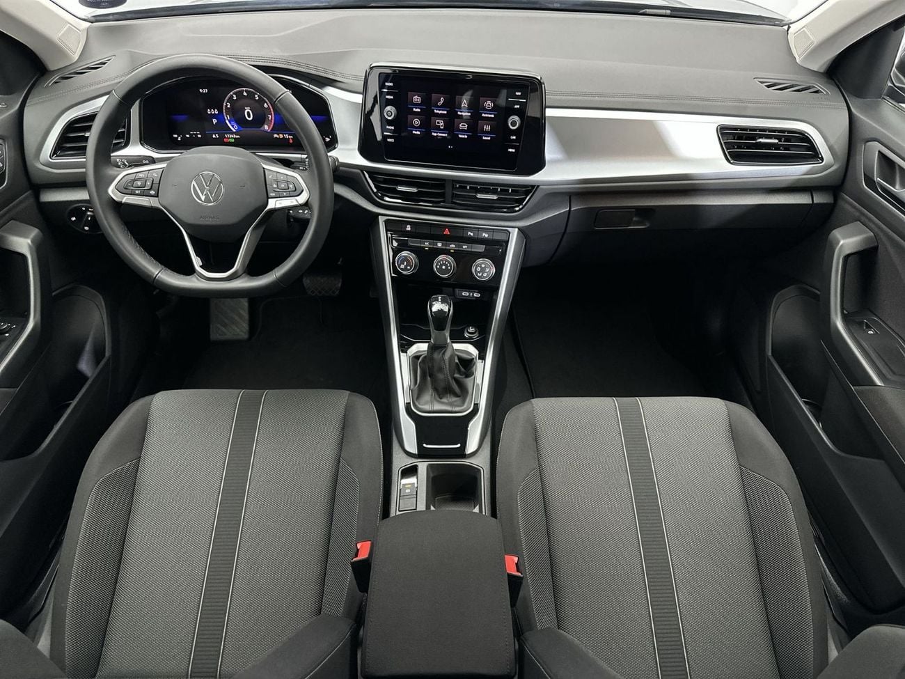 Volkswagen T-ROC LIFE T-Roc Life 1.4L | Apple CarPlay | | Premium Interior | GCC Specs | Digital Cockpit | VW Certified