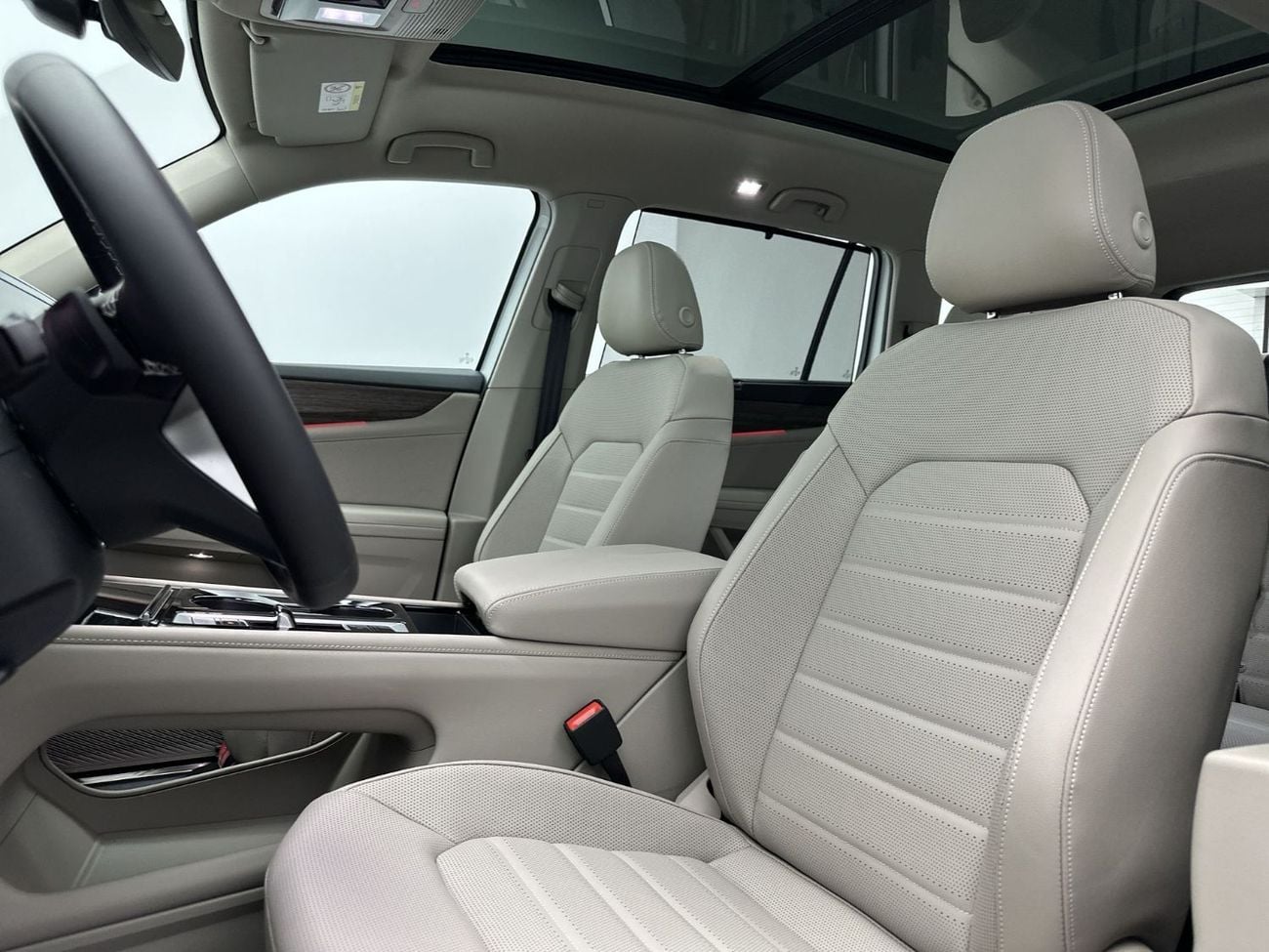 Volkswagen Teramont COMFORTLINE Teramont Comfortline (Facelift 2) 2.0L | GCC Specs | 7-Seater SUV | Comfortable Family Car | Excelle