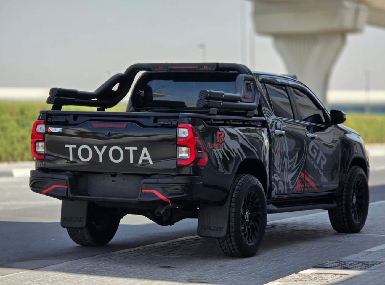 تويوتا هيلوكس 2.8 | 2017 | 2.8 Diesel Engine - AT - 4WD | AFTER MARKET FACELIFTED