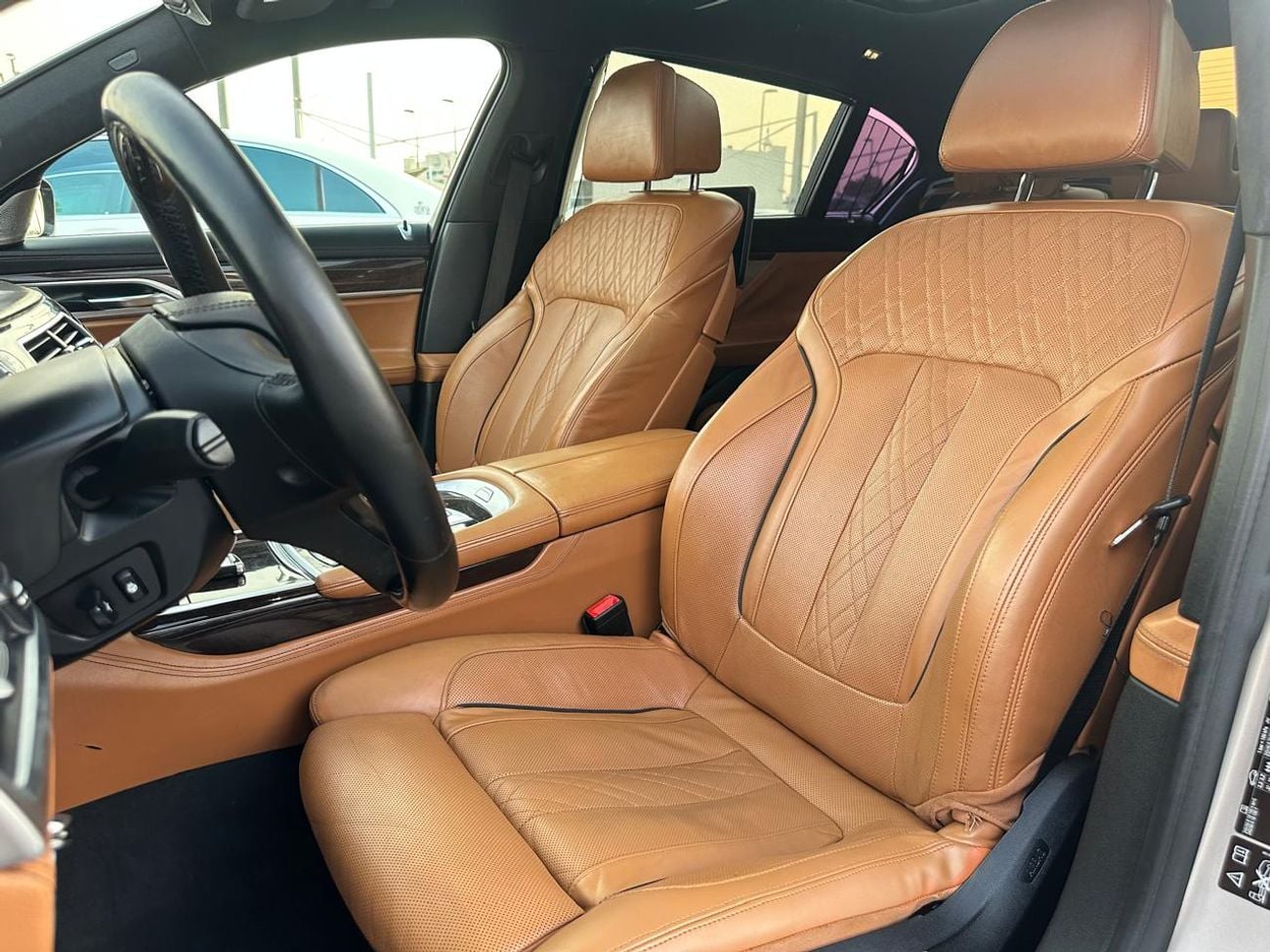 BMW 750Li PURE EXCELLENCE
