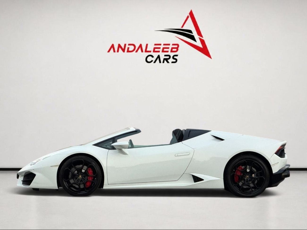 Lamborghini Huracan EVO LAMBORGHINI HURACÁN SPYDER | V10 | 640 HP |JAPANESE SPECS