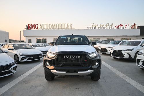تويوتا هيلوكس GR SPORT 4.0L V6 4WD, Model 2026 Color Black