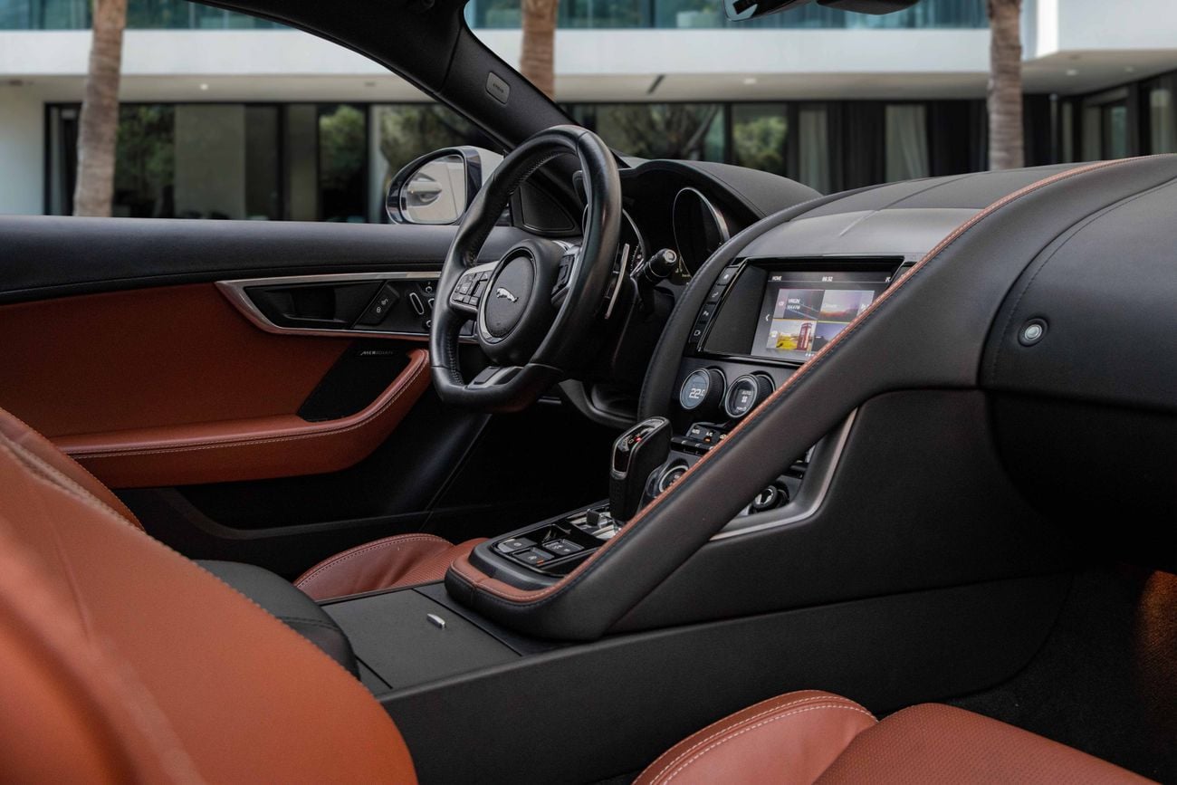 Jaguar F-TYPE R- DYNAMIC F-Type R-Dynamic | 2,850 P.M | 0% Downpayment | Jaguar F-Type R-Dynamic V6!