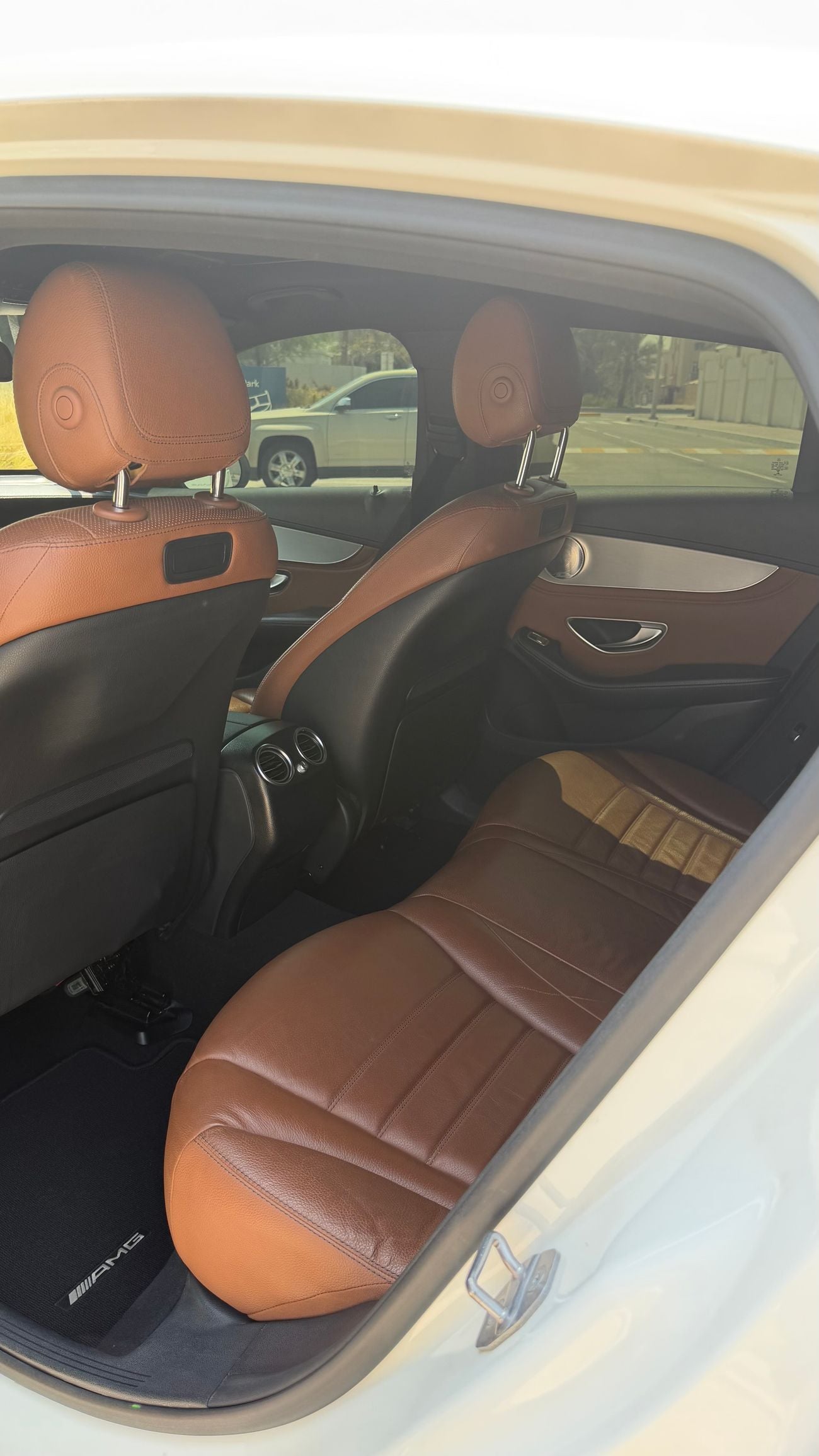 مرسيدس بنز GLC 43 AMG STANDARD