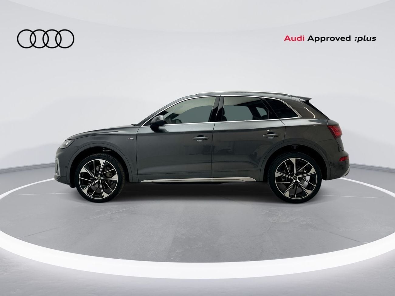 Audi Q5 45 TFSI S-LINE quattro 249hp (Ref# 42750)
