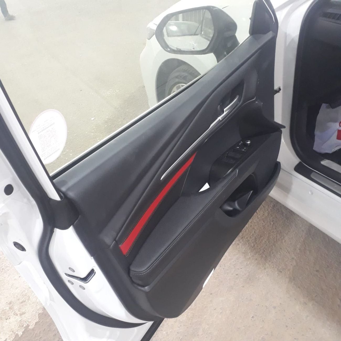 Toyota Camry LE HEV SPORTS, BLIND SPOT MIRROR, PANORAMIC ROOF, MODEL 2026
