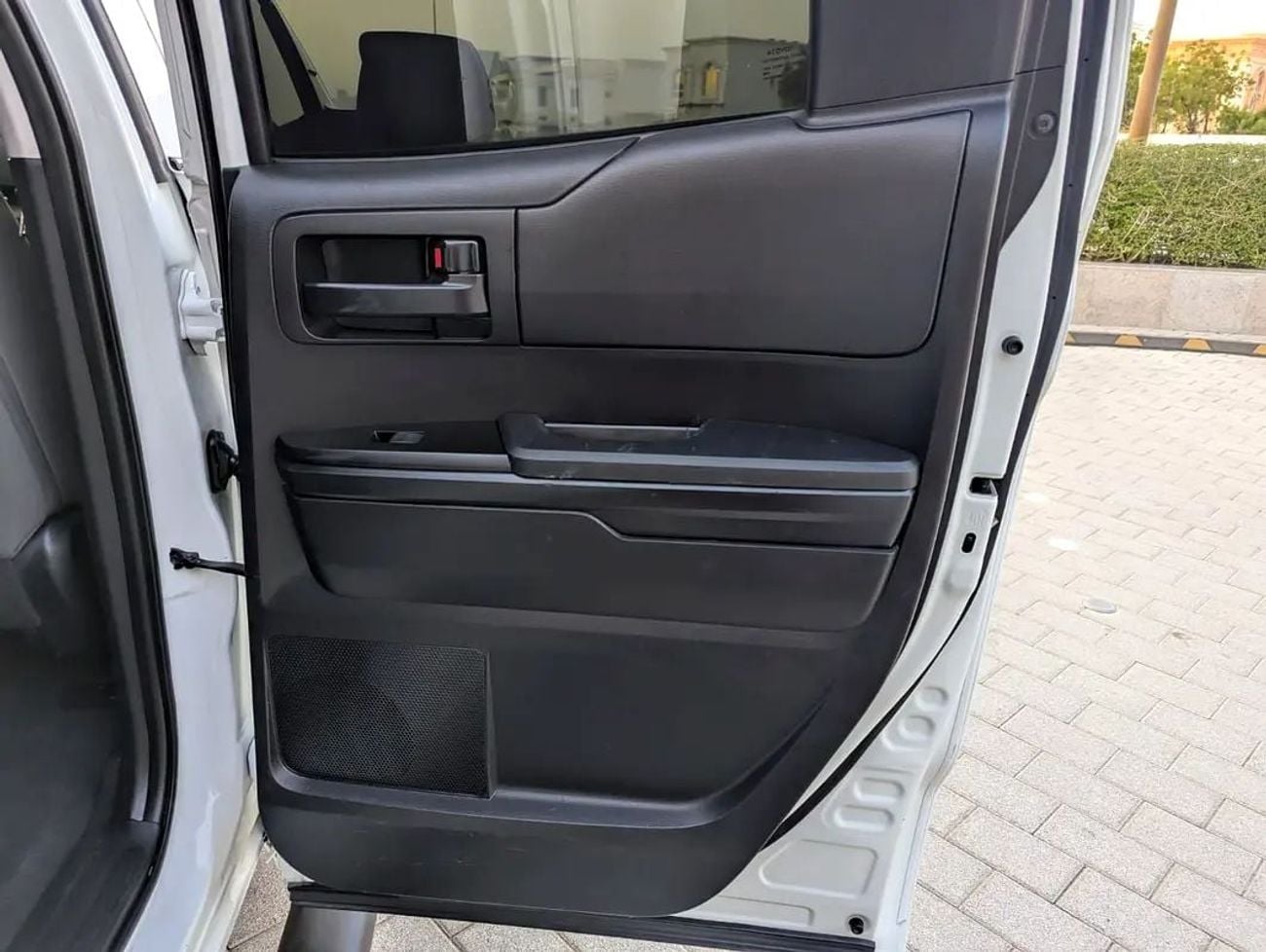 Toyota Tundra STANDARD Double Cab SR GCC Specs 5.7L V8 Interior and Exterior Excellent Condition