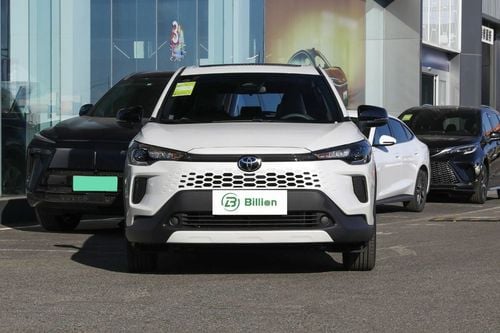 تويوتا كورولا كروس GLI Toyota Corolla Cross 2026 Elite white-black