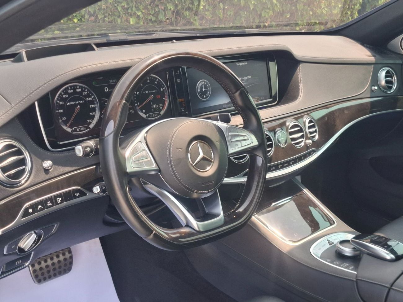 مرسيدس بنز S 63 AMG STANDARD