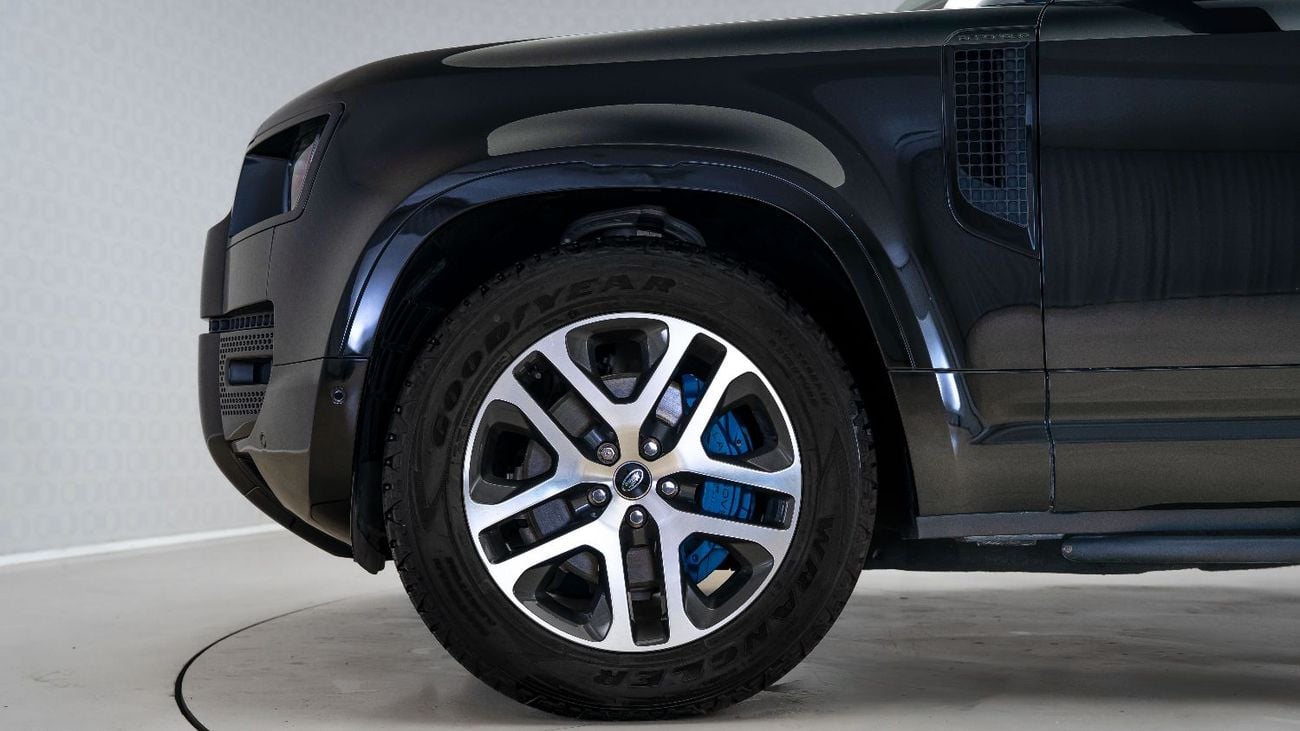 Land Rover Defender 90 HSE P400 | Land Rover Al Tayer Warranty August 2028