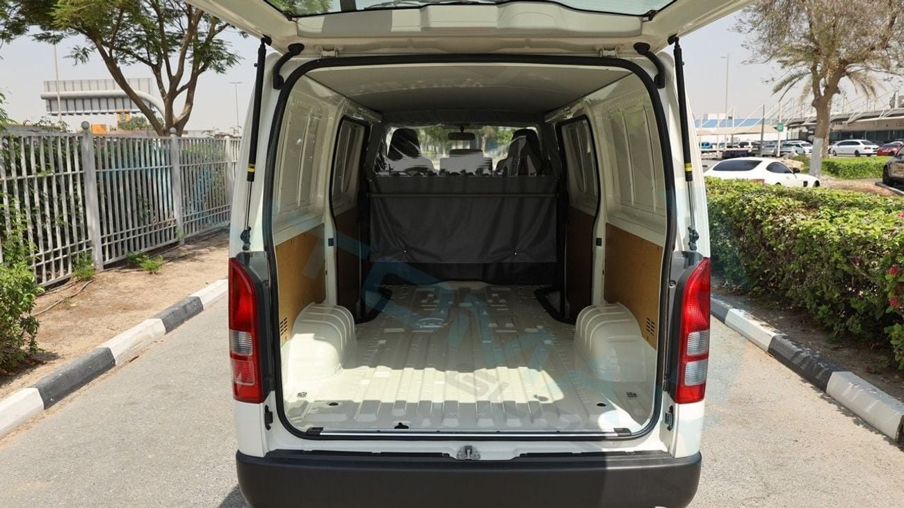 Toyota Hiace Van 2026 2.7L RWD GCC 5 Years or 300,000 Km Warranty @Official Dealer.