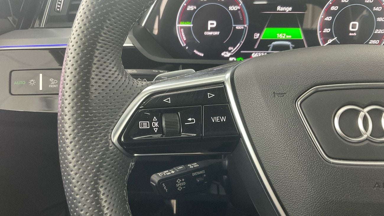 Audi Q8 55 TFSI PROGRESS | Guaranteed Warranty | 0 Down Payment